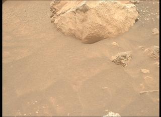 View image taken on Mars, Mars Perseverance Sol 2011: Right Mastcam-Z Camera