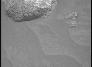 View image taken on Mars, Mars Perseverance Sol 2011: Right Mastcam-Z Camera