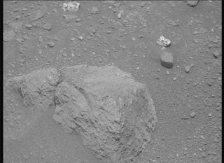 View image taken on Mars, Mars Perseverance Sol 2011: Right Mastcam-Z Camera
