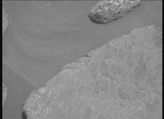 View image taken on Mars, Mars Perseverance Sol 2011: Right Mastcam-Z Camera