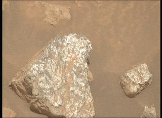 View image taken on Mars, Mars Perseverance Sol 2011: Right Mastcam-Z Camera