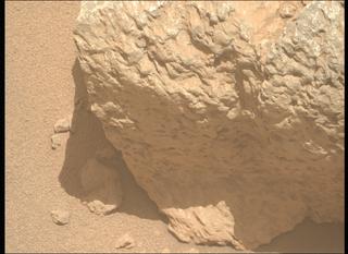 View image taken on Mars, Mars Perseverance Sol 2011: Right Mastcam-Z Camera