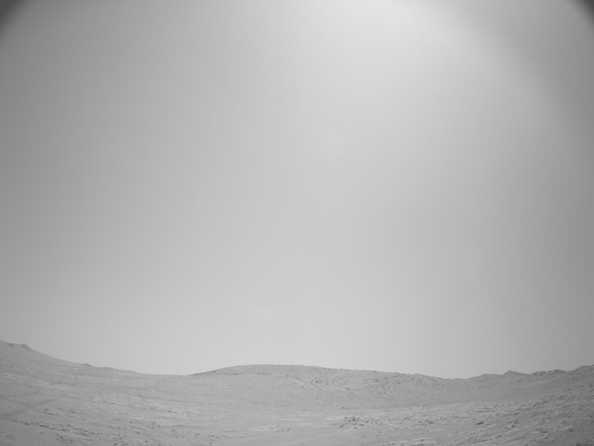This image was taken by NAVCAM_LEFT onboard NASA's Mars rover Perseverance on Sol 2015
