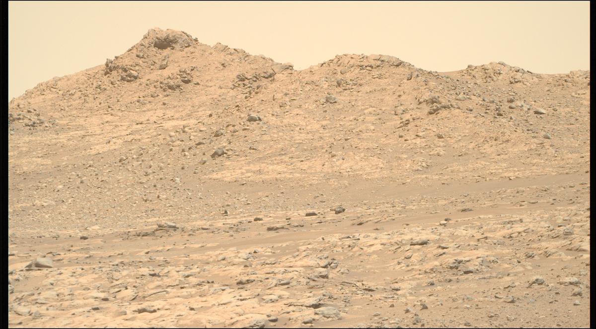 This image was taken by MCZ_RIGHT onboard NASA's Mars rover Perseverance on Sol 2020