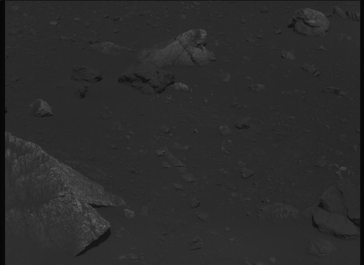 This image was taken by MCZ_LEFT onboard NASA's Mars rover Perseverance on Sol 2021