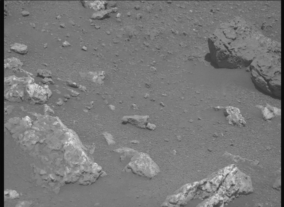 This image was taken by MCZ_LEFT onboard NASA's Mars rover Perseverance on Sol 2023