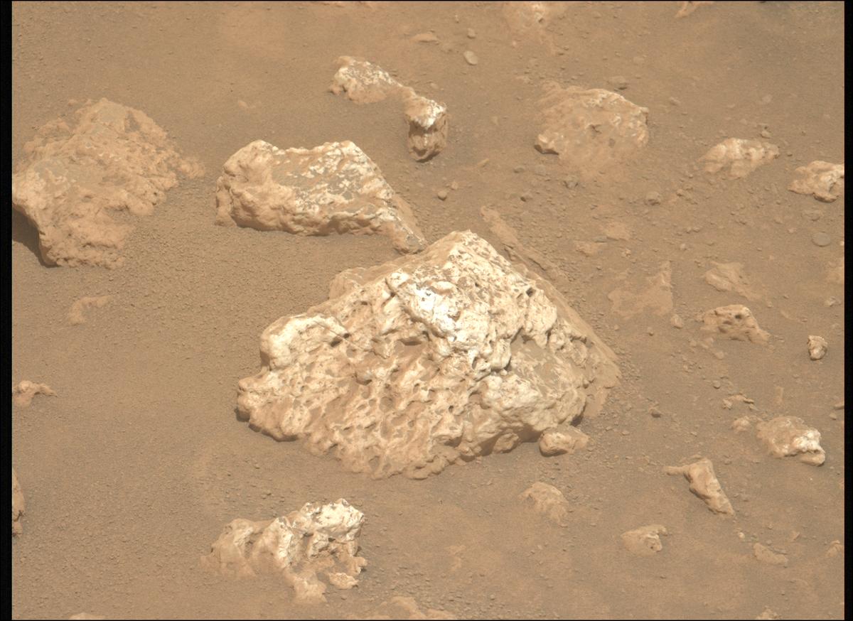 This image was taken by MCZ_LEFT onboard NASA's Mars rover Perseverance on Sol 2023