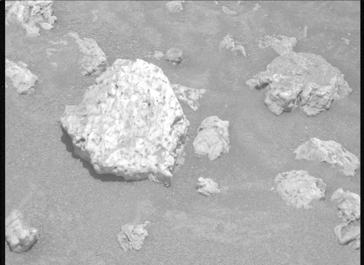 This image was taken by MCZ_LEFT onboard NASA's Mars rover Perseverance on Sol 2023