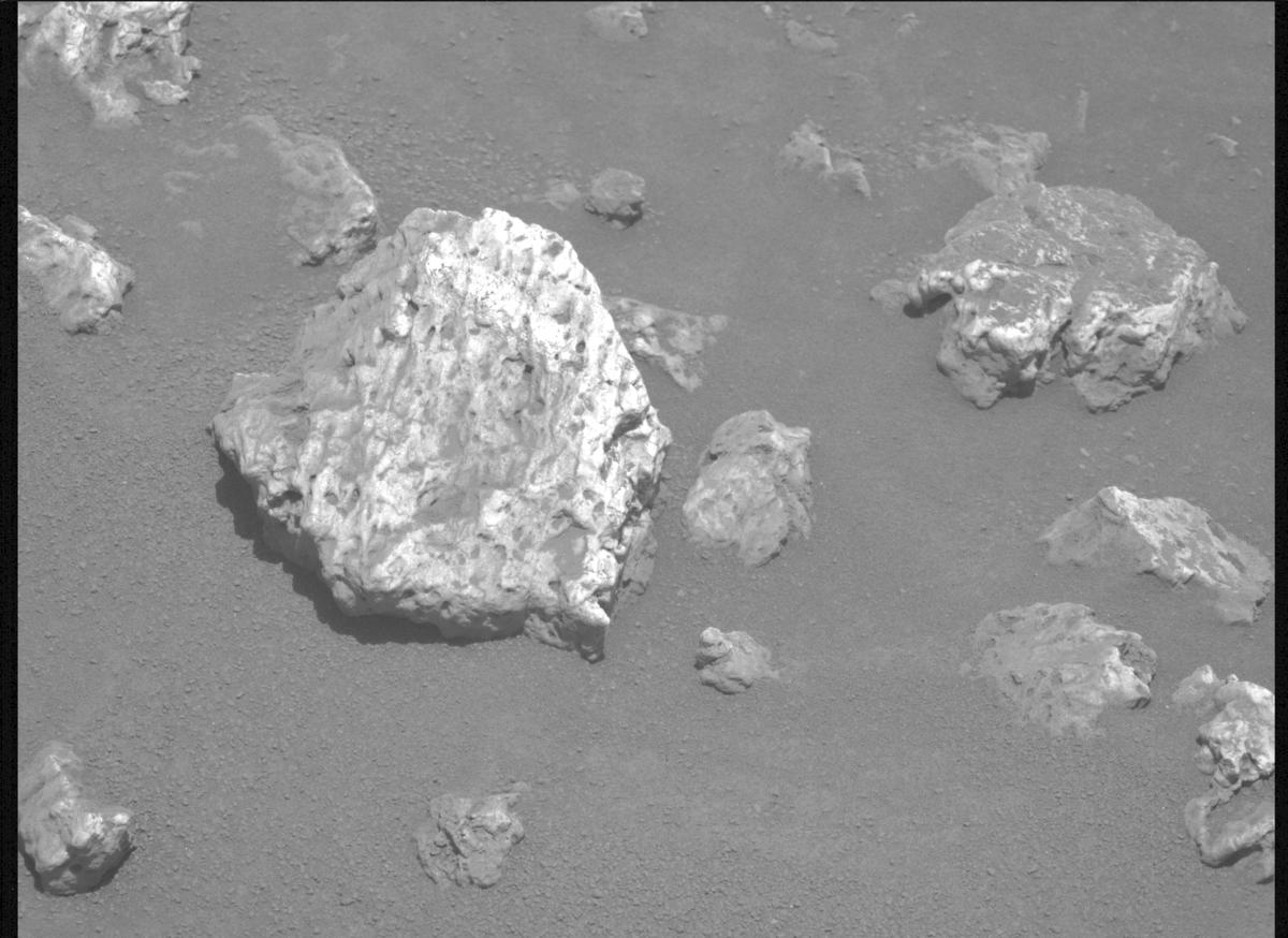 This image was taken by MCZ_LEFT onboard NASA's Mars rover Perseverance on Sol 2023