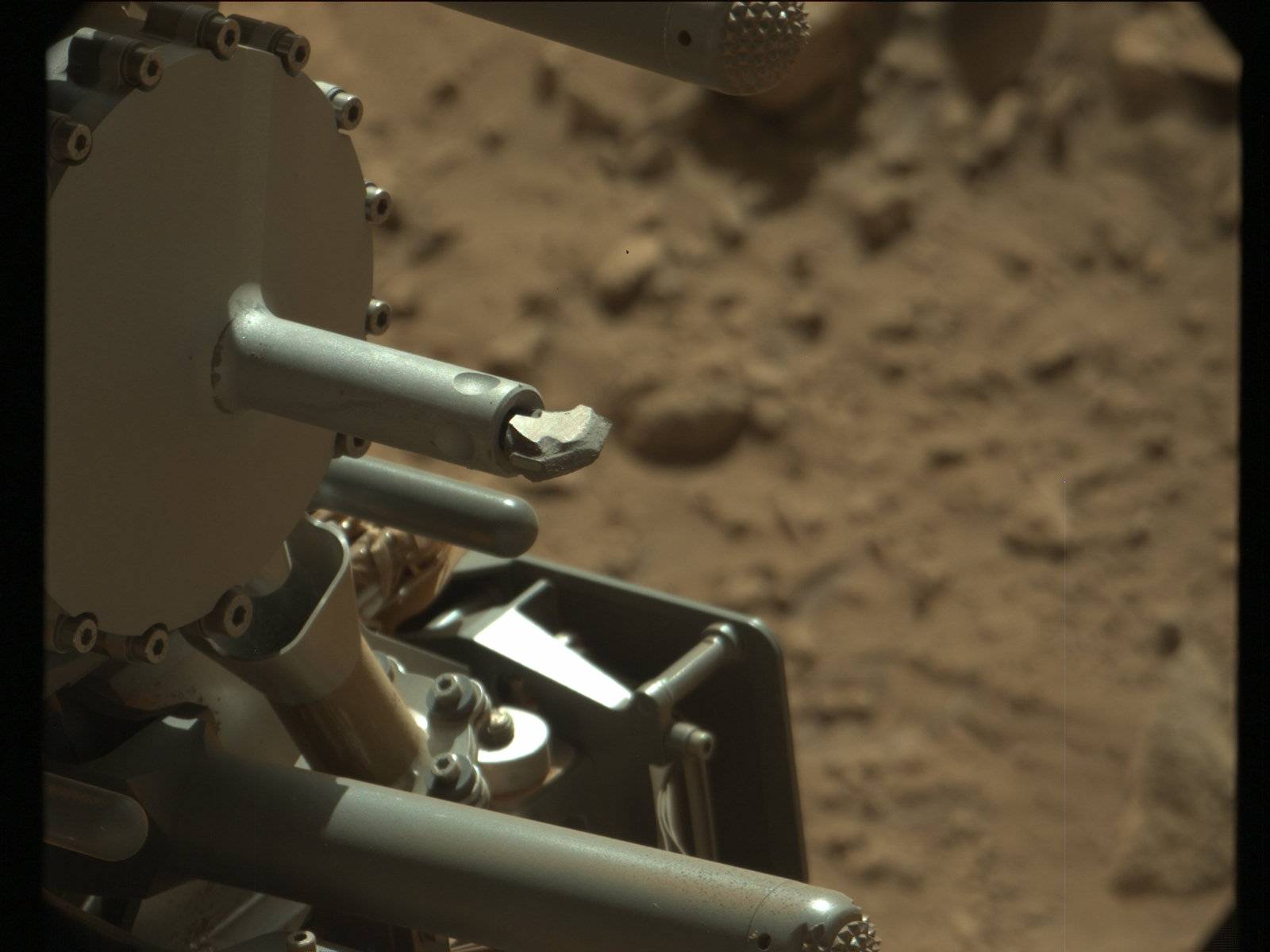 Nasa's Mars rover Curiosity acquired this image using its Mast Camera (Mastcam) on Sol 621, at drive 1330, site number 31