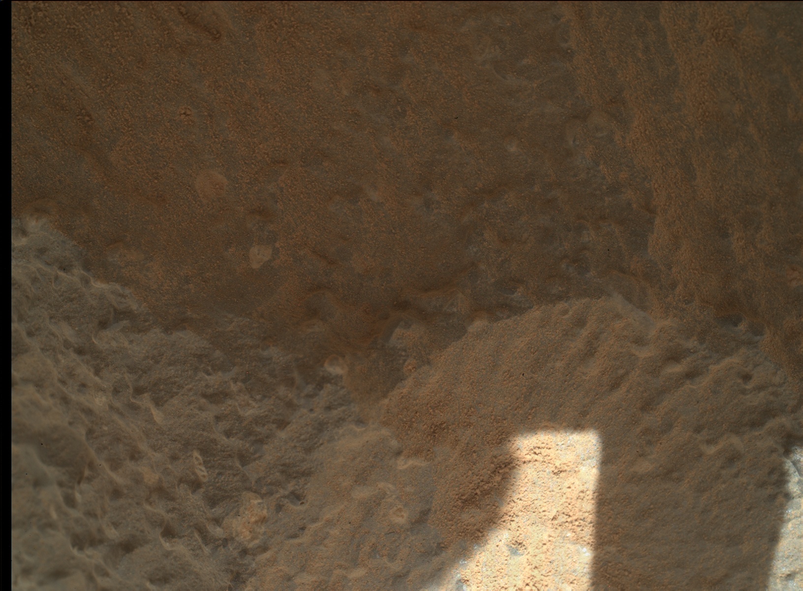 Nasa's Mars rover Curiosity acquired this image using its Mars Hand Lens Imager (MAHLI) on Sol 633, at drive 0, site number 32