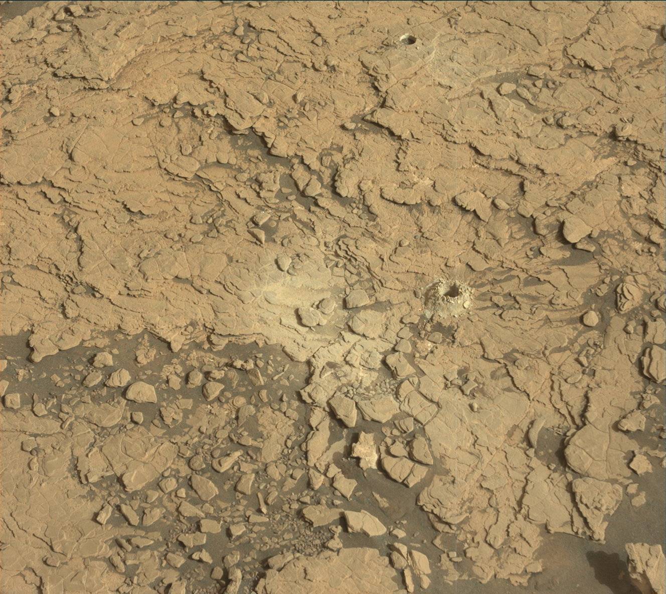 MARS: CURIOSITY u krateru  GALE Vol II. - Page 28 2870ML0149740011100540E01_DXXX