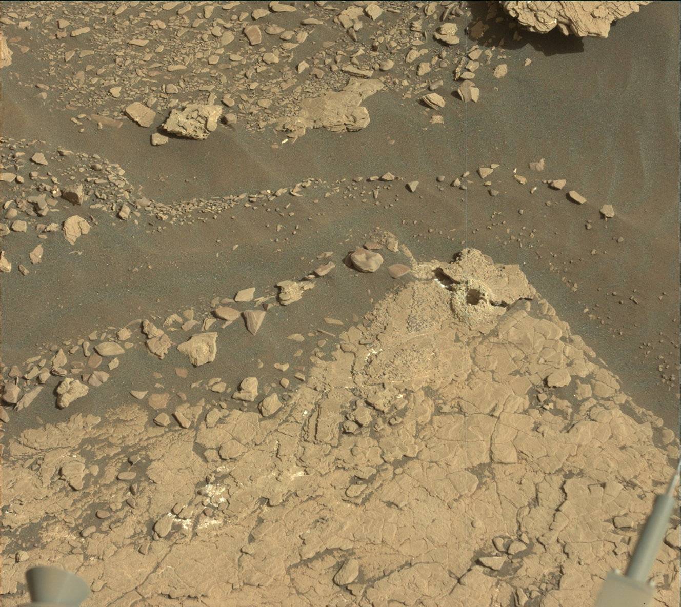 Nasa's Mars rover Curiosity acquired this image using its Mast Camera (Mastcam) on Sol 2910
