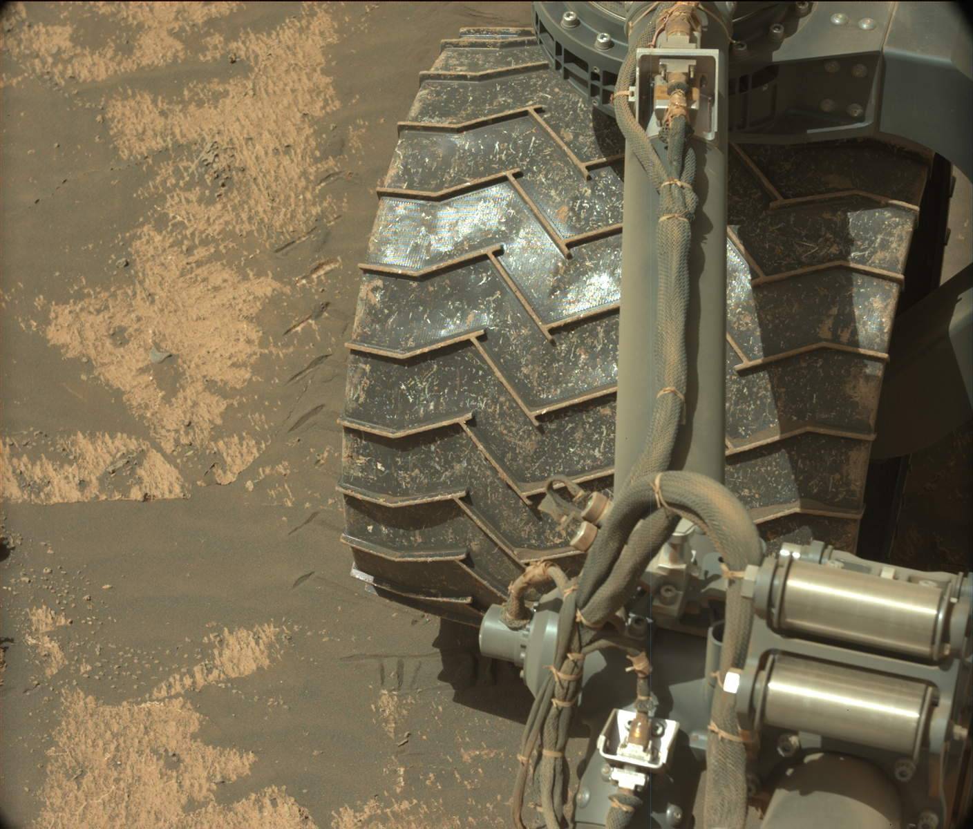 Nasa's Mars rover Curiosity acquired this image using its Mast Camera (Mastcam) on Sol 3195