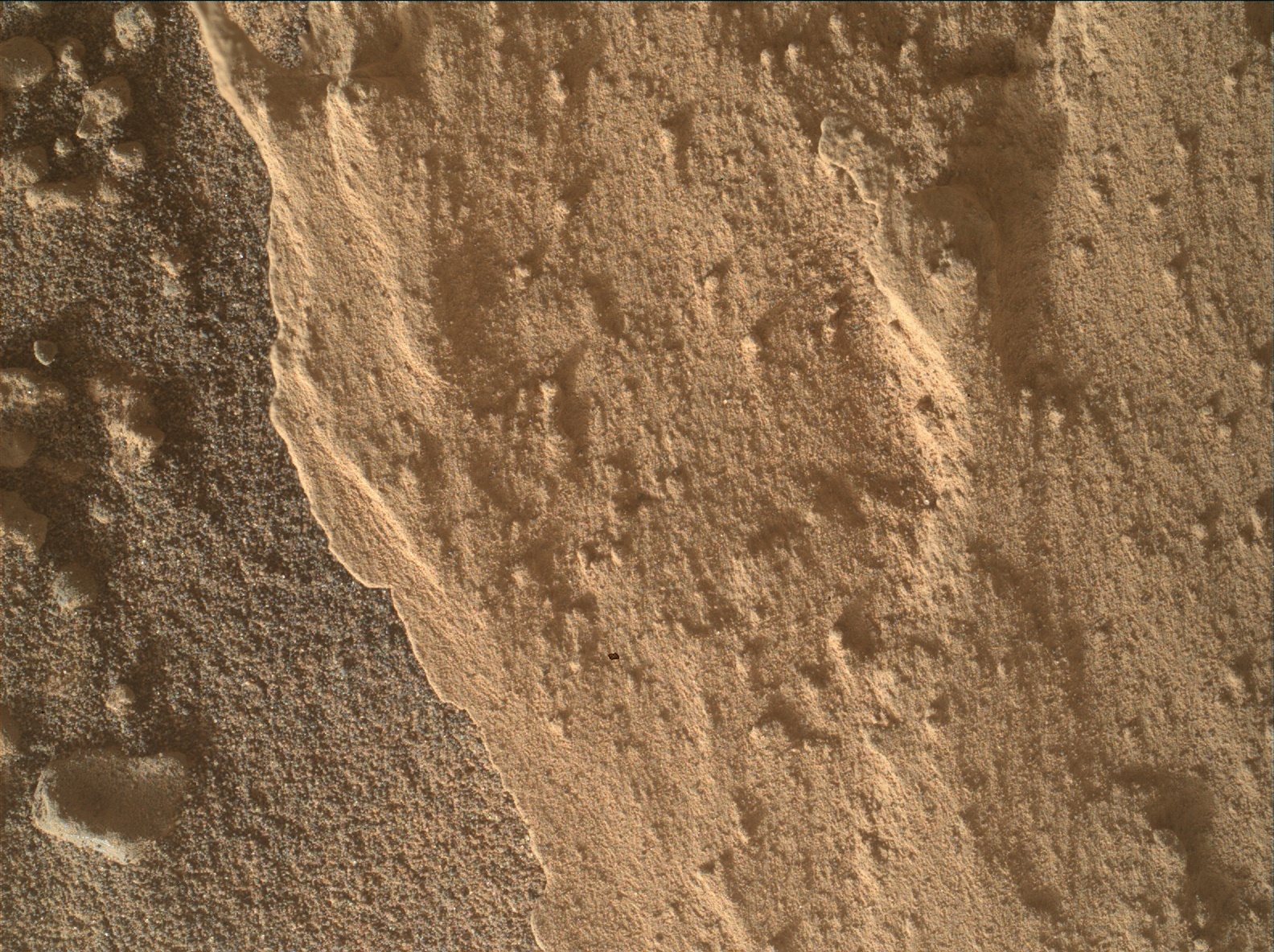 curiosity sol 4916 MAHLI