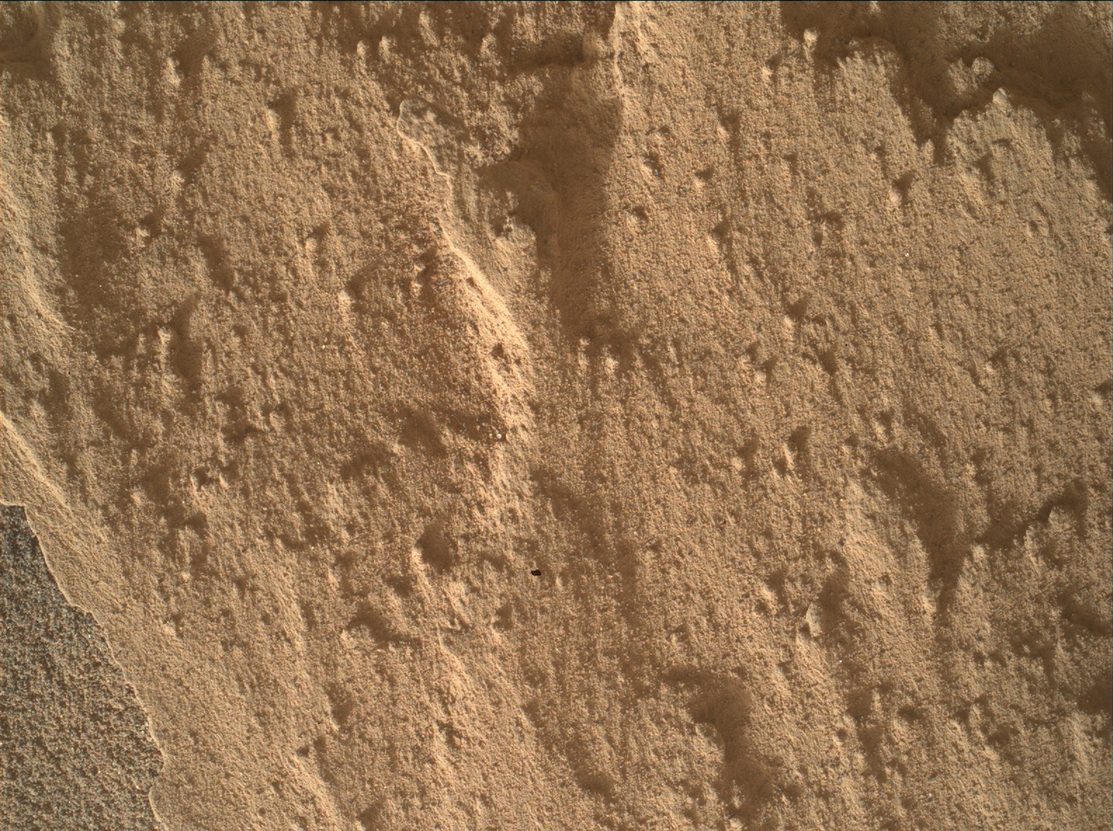 curiosity sol 4916 MAHLI