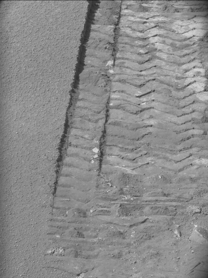 https://mars.nasa.gov/msl-raw-images/msss/05006/mcam/5006ML1099630841905112C00_DXXX.jpg