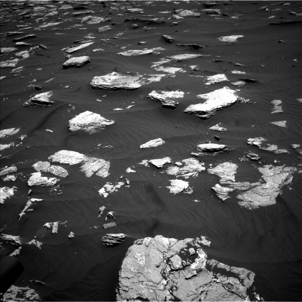 NASA's Mars rover Curiosity acquired this image using its Left Navigation Camera (Navcams) on Sol 1635