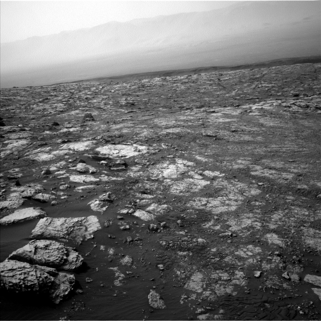 Nasa's Mars rover Curiosity acquired this image using its Left Navigation Camera on Sol 2804, at drive 628, site number 81