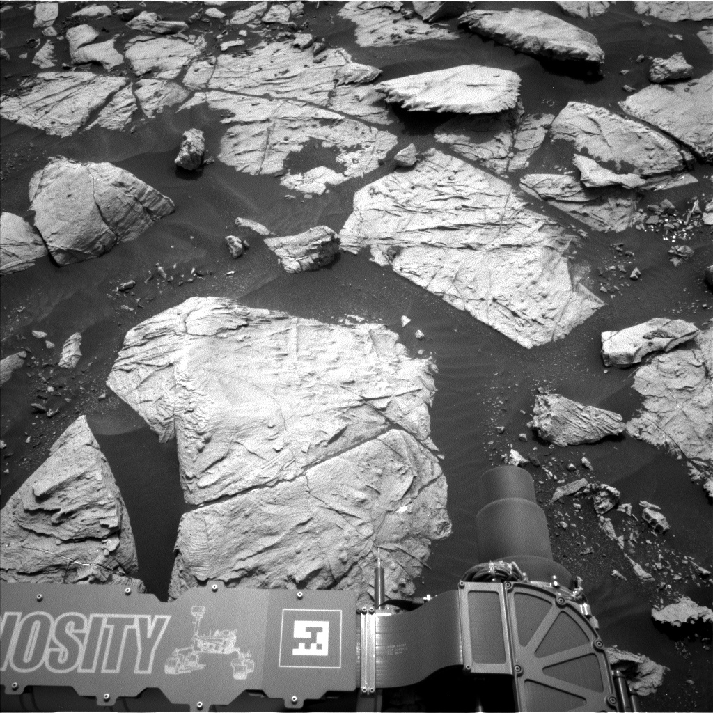 Nasa's Mars rover Curiosity acquired this image using its Left Navigation Camera on Sol 2809, at drive 628, site number 81