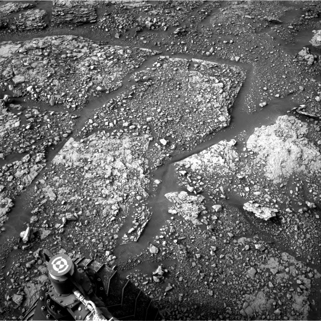 Nasa's Mars rover Curiosity acquired this image using its Right Navigation Camera on Sol 2824, at drive 1978, site number 82