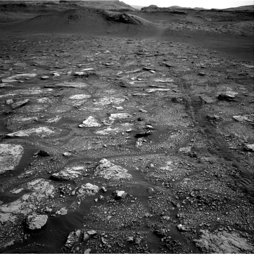 Nasa's Mars rover Curiosity acquired this image using its Right Navigation Camera on Sol 2829, at drive 2176, site number 82