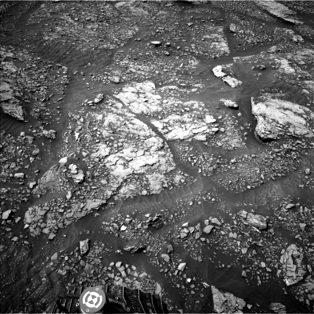 Nasa's Mars rover Curiosity acquired this image using its Left Navigation Camera on Sol 2845, at drive 2176, site number 82