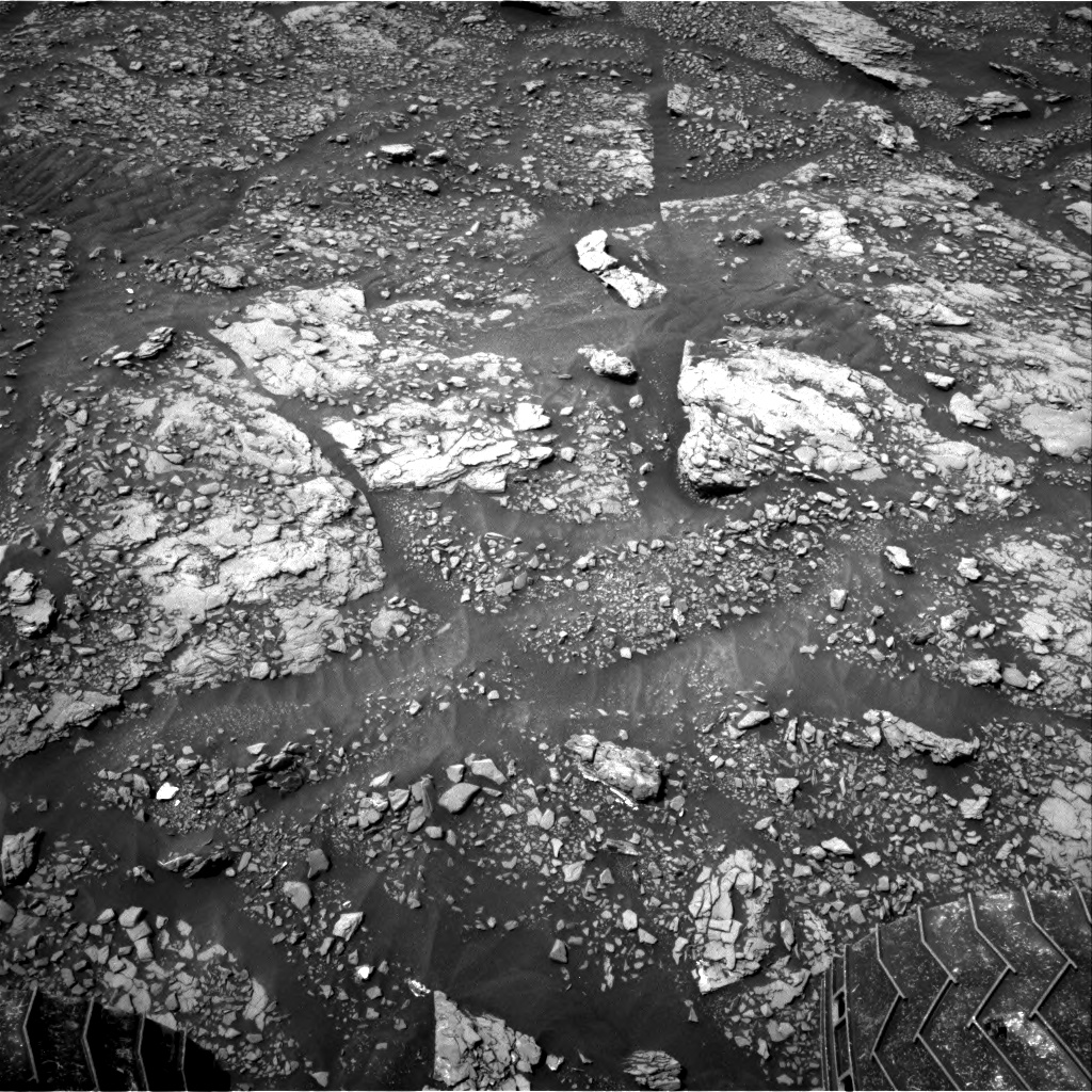 Nasa's Mars rover Curiosity acquired this image using its Right Navigation Camera on Sol 2845, at drive 2176, site number 82