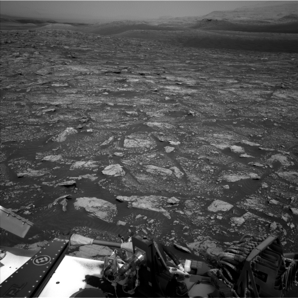Nasa's Mars rover Curiosity acquired this image using its Left Navigation Camera on Sol 2882, at drive 2176, site number 82