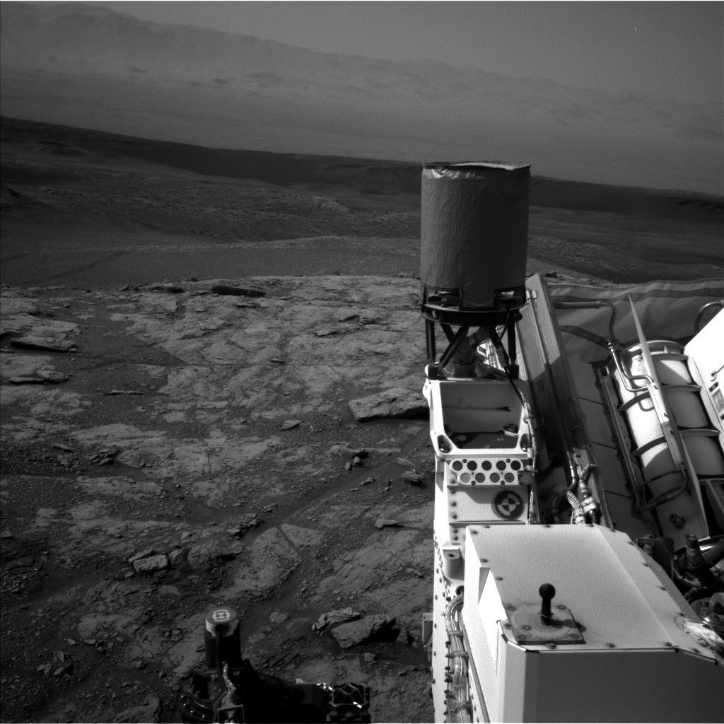 Nasa's Mars rover Curiosity acquired this image using its Left Navigation Camera on Sol 2933, at drive 932, site number 83