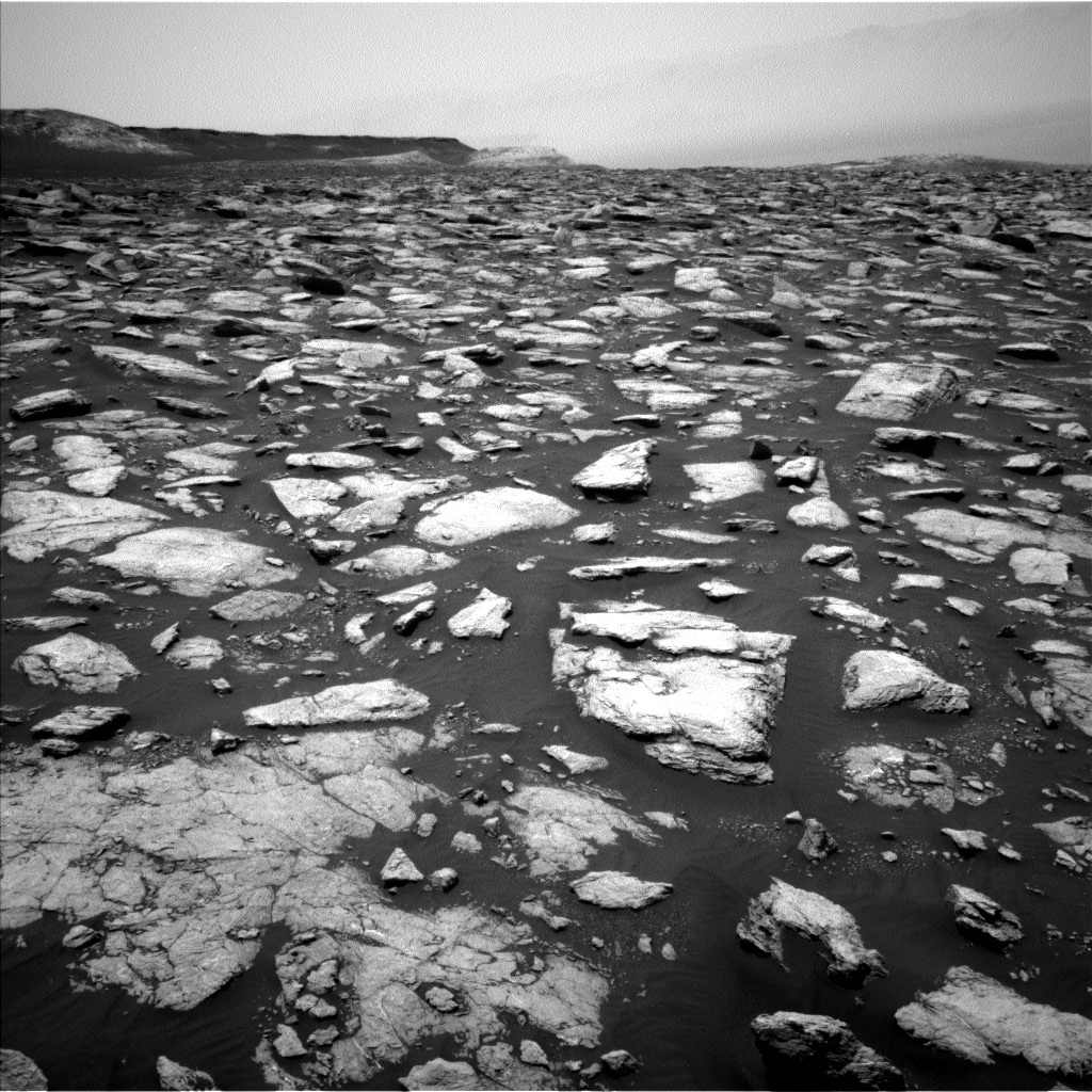 Nasa's Mars rover Curiosity acquired this image using its Left Navigation Camera on Sol 2977, at drive 1804, site number 84