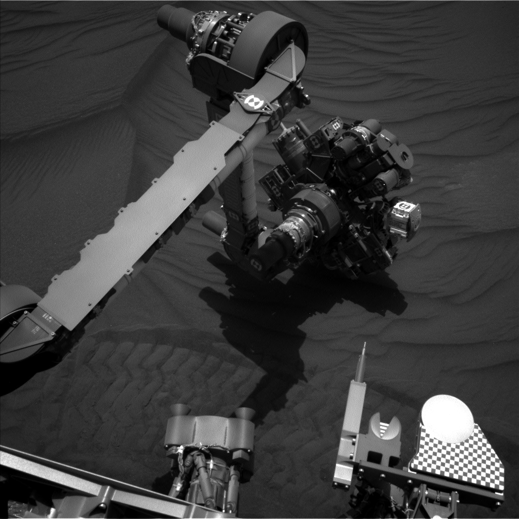 Nasa's Mars rover Curiosity acquired this image using its Left Navigation Camera on Sol 2993, at drive 2120, site number 84