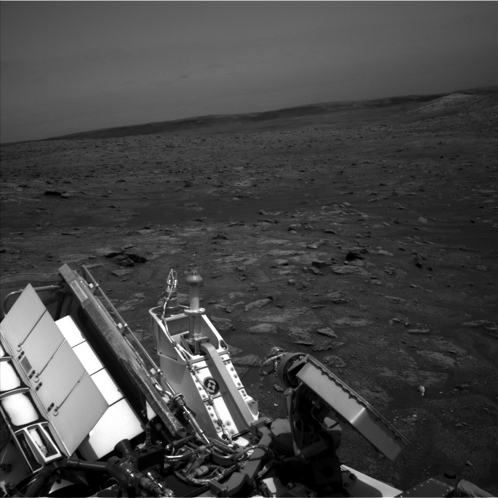 Nasa's Mars rover Curiosity acquired this image using its Left Navigation Camera on Sol 3008, at drive 742, site number 85