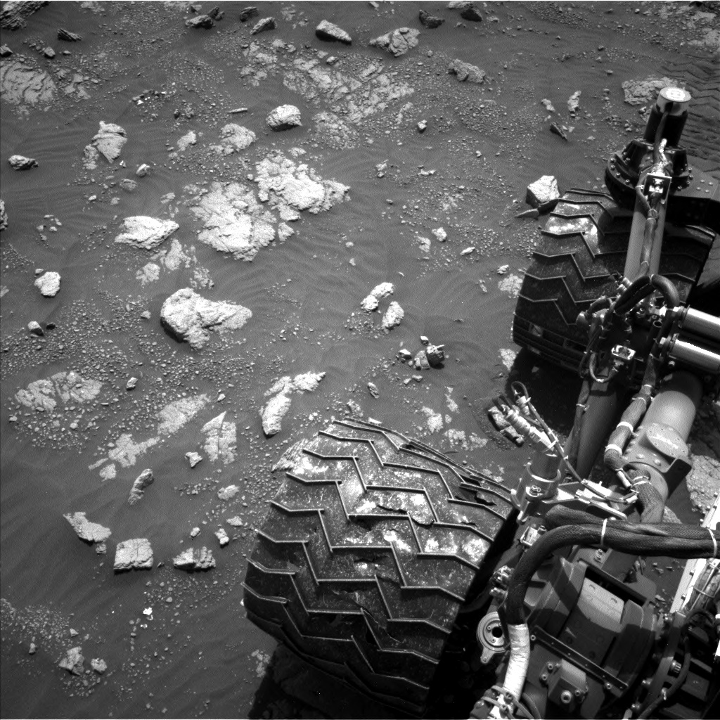 Nasa's Mars rover Curiosity acquired this image using its Left Navigation Camera on Sol 3008, at drive 1072, site number 85
