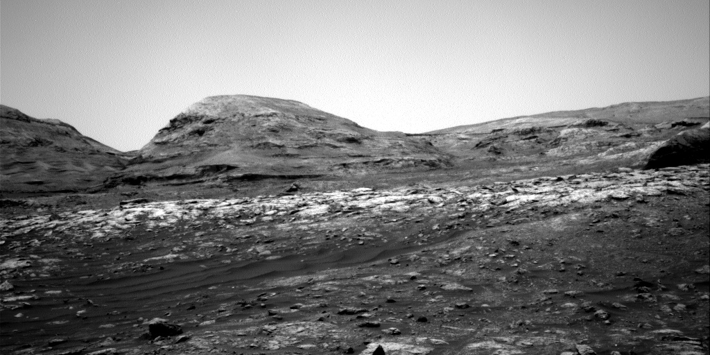 Nasa's Mars rover Curiosity acquired this image using its Right Navigation Camera on Sol 3009, at drive 1072, site number 85