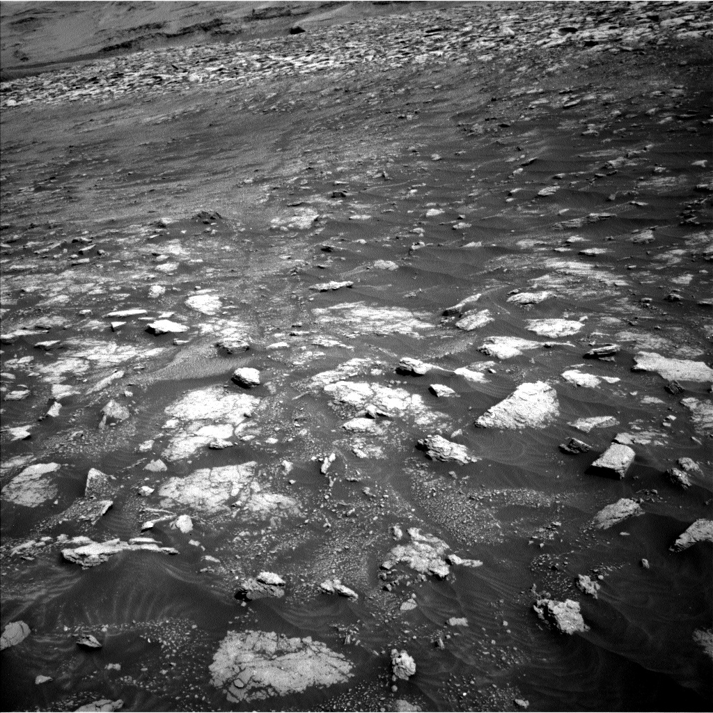 Nasa's Mars rover Curiosity acquired this image using its Left Navigation Camera on Sol 3011, at drive 1486, site number 85