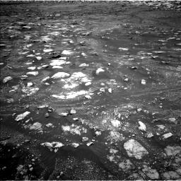 Nasa's Mars rover Curiosity acquired this image using its Left Navigation Camera on Sol 3018, at drive 2552, site number 85