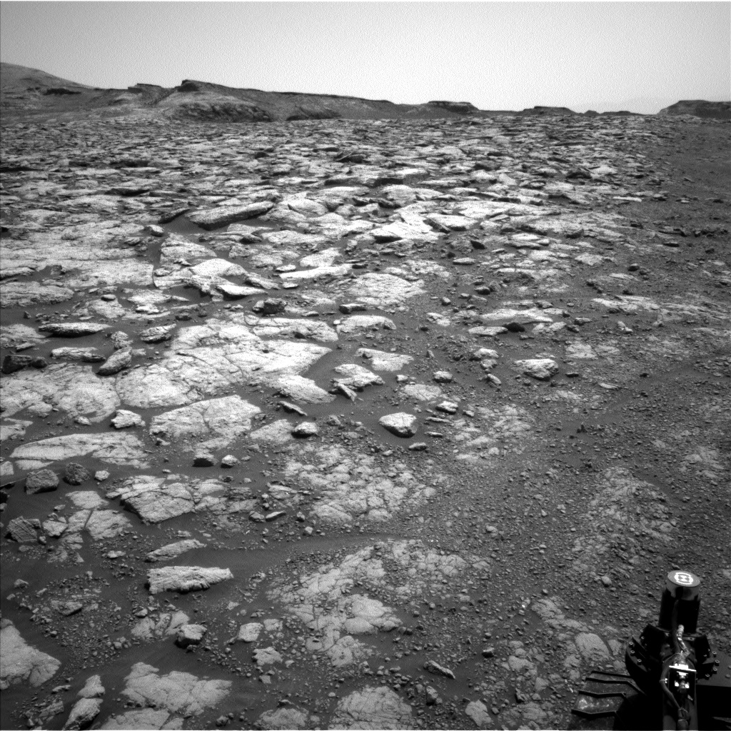 Nasa's Mars rover Curiosity acquired this image using its Left Navigation Camera on Sol 3020, at drive 0, site number 86