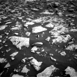 Nasa's Mars rover Curiosity acquired this image using its Left Navigation Camera on Sol 3025, at drive 462, site number 86