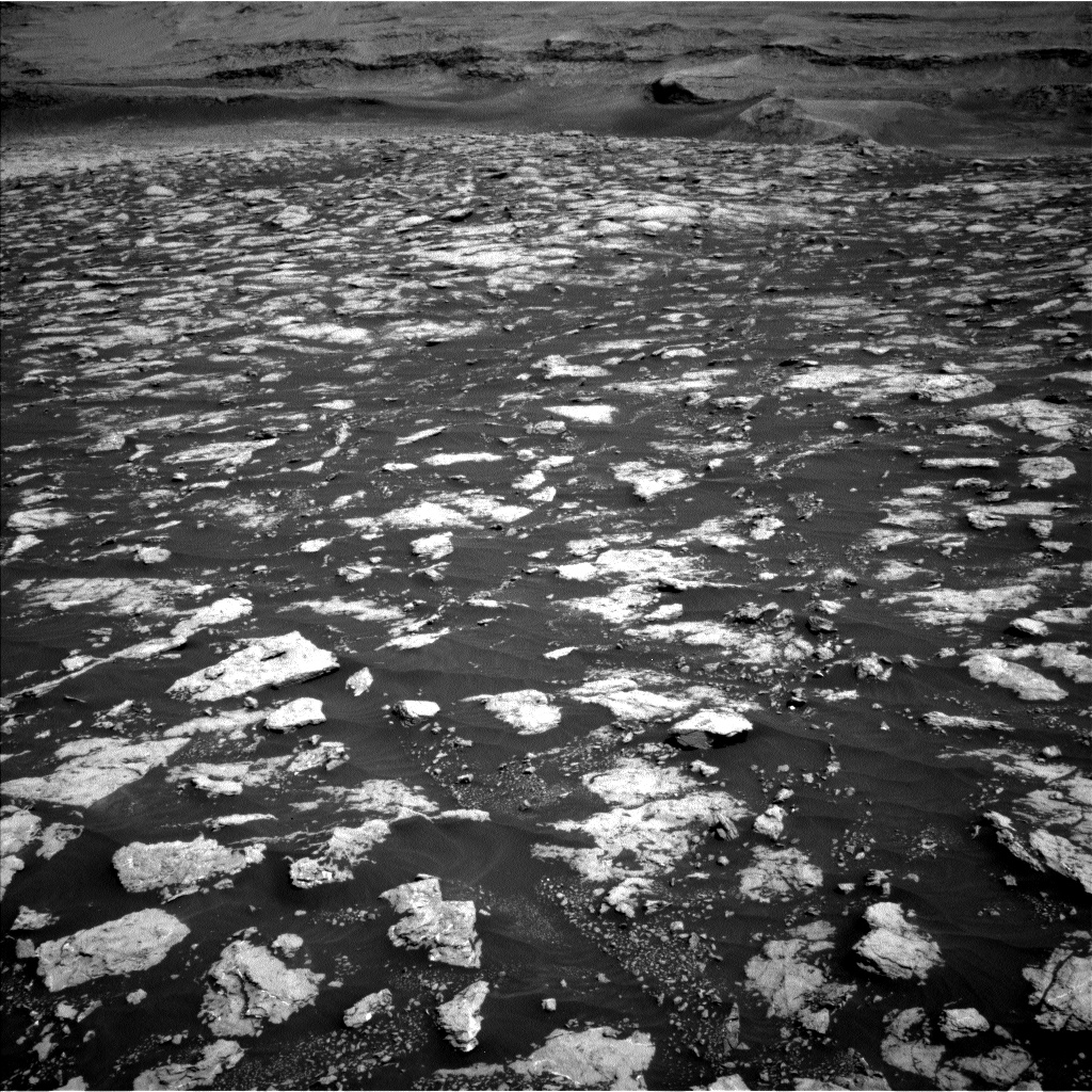 Nasa's Mars rover Curiosity acquired this image using its Left Navigation Camera on Sol 3026, at drive 618, site number 86