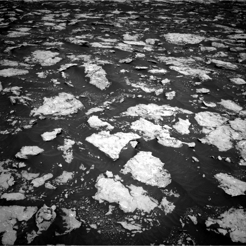 Nasa's Mars rover Curiosity acquired this image using its Right Navigation Camera on Sol 3026, at drive 582, site number 86