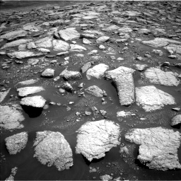 Nasa's Mars rover Curiosity acquired this image using its Left Navigation Camera on Sol 3027, at drive 960, site number 86