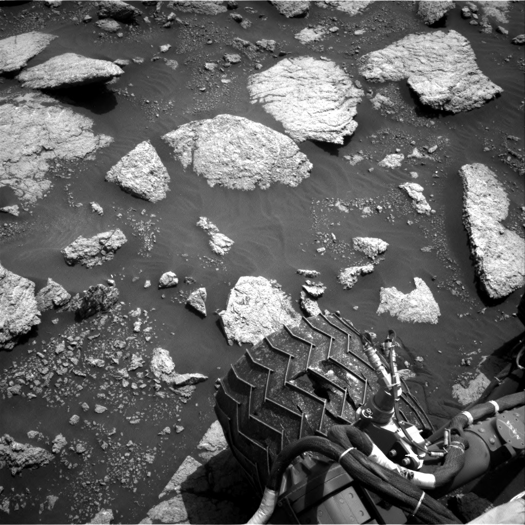 Nasa's Mars rover Curiosity acquired this image using its Right Navigation Camera on Sol 3027, at drive 978, site number 86