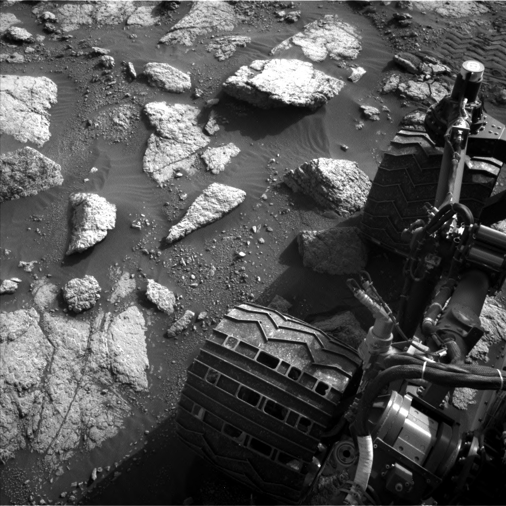 Nasa's Mars rover Curiosity acquired this image using its Left Navigation Camera on Sol 3028, at drive 1218, site number 86