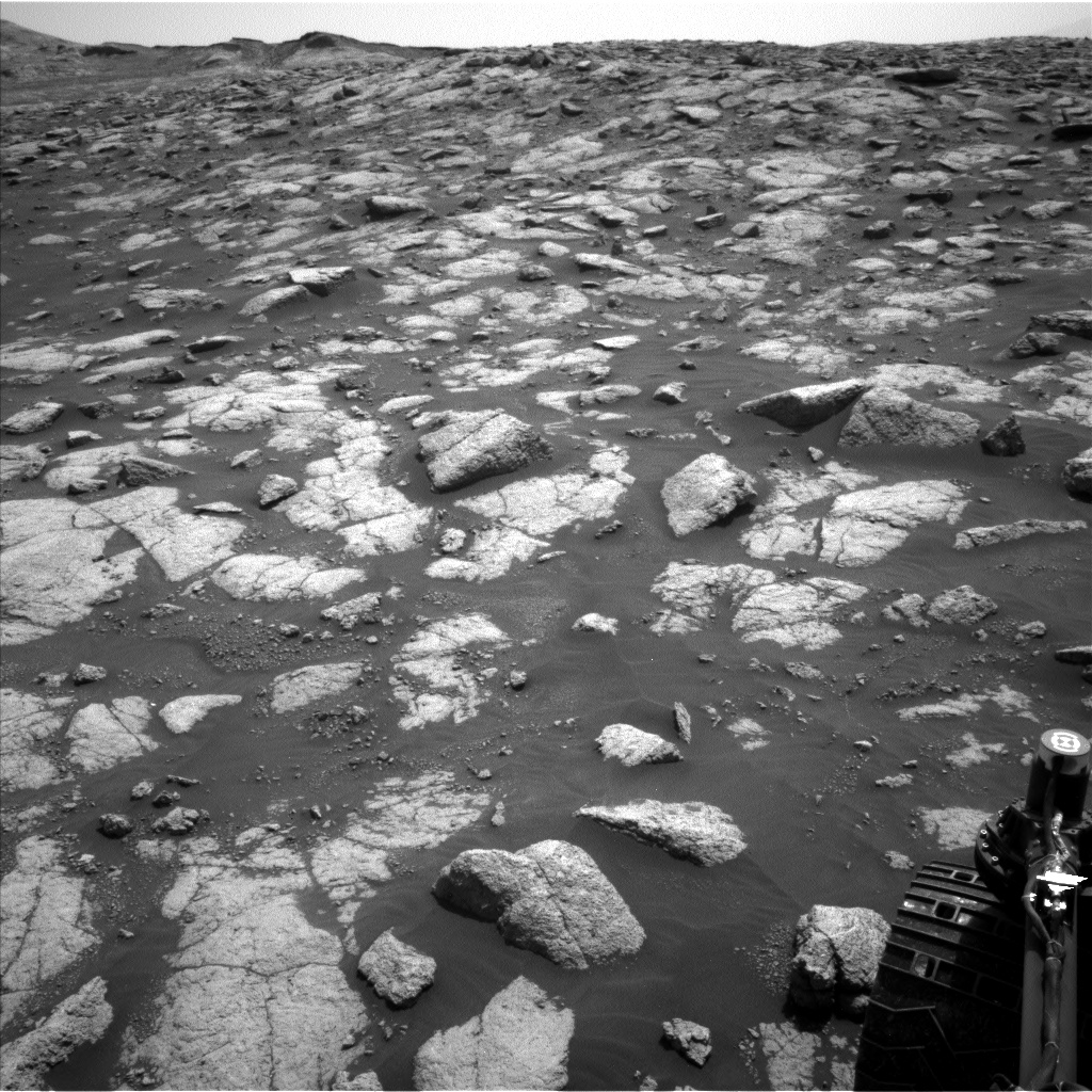 Nasa's Mars rover Curiosity acquired this image using its Left Navigation Camera on Sol 3032, at drive 1456, site number 86