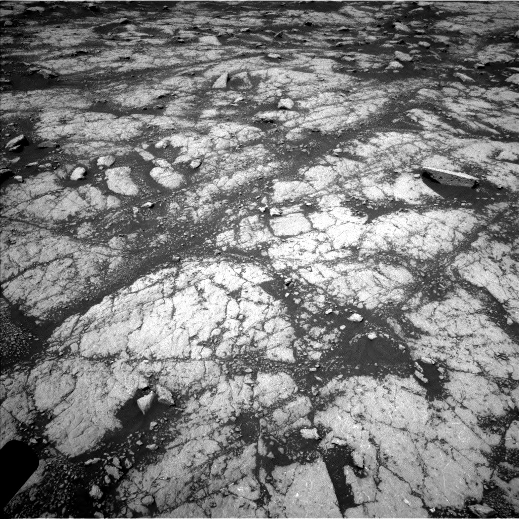 Nasa's Mars rover Curiosity acquired this image using its Left Navigation Camera on Sol 3038, at drive 2110, site number 86