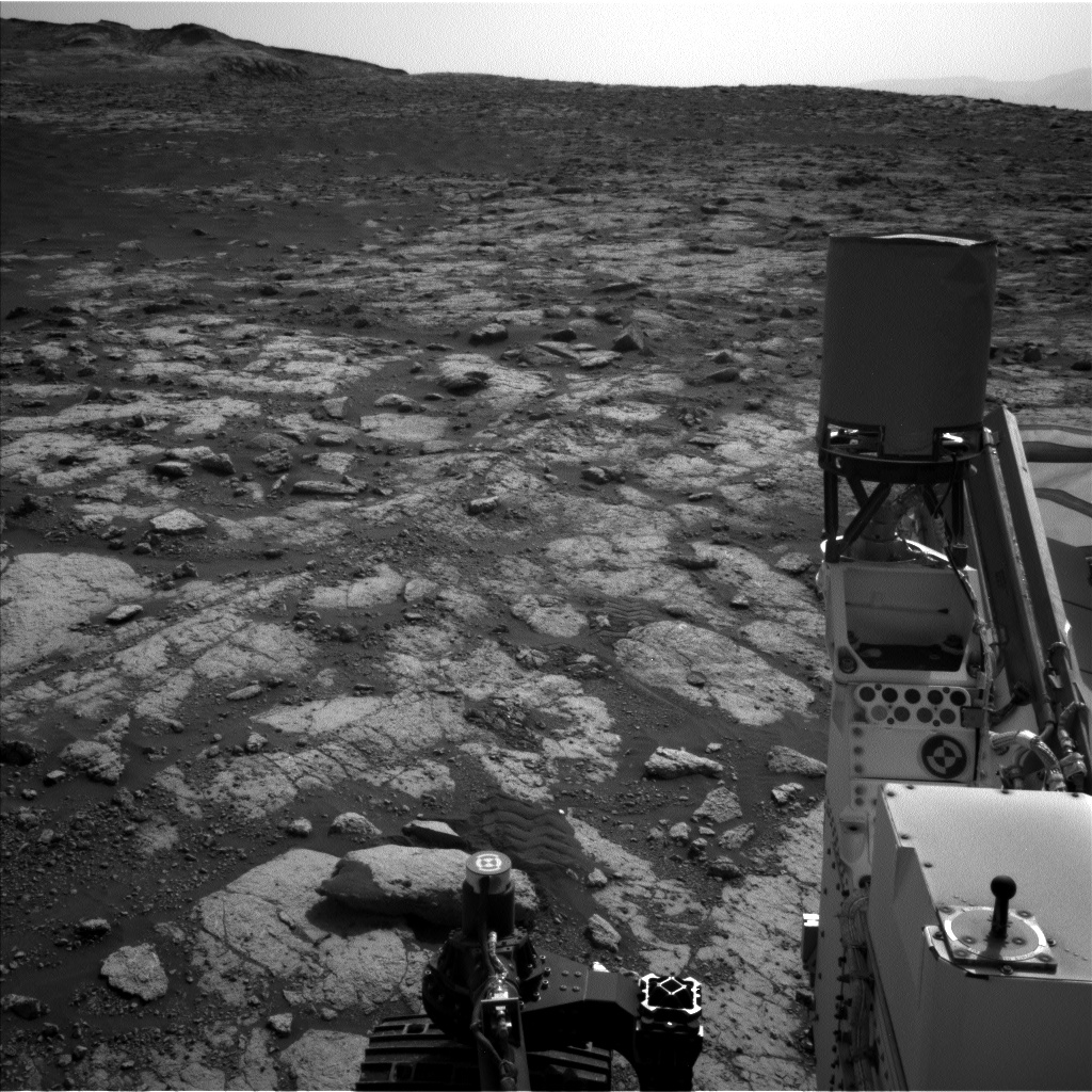 Nasa's Mars rover Curiosity acquired this image using its Left Navigation Camera on Sol 3038, at drive 2146, site number 86
