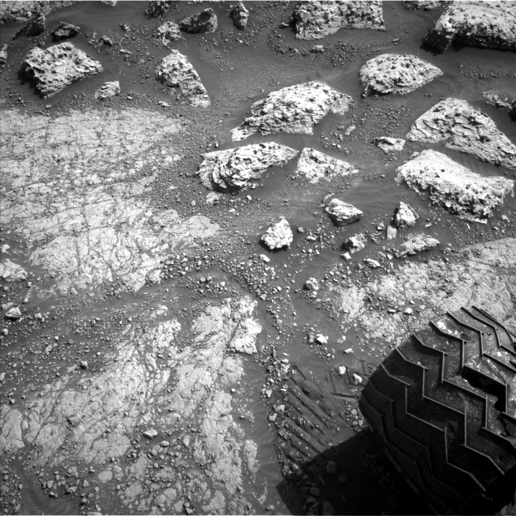Nasa's Mars rover Curiosity acquired this image using its Left Navigation Camera on Sol 3045, at drive 0, site number 87