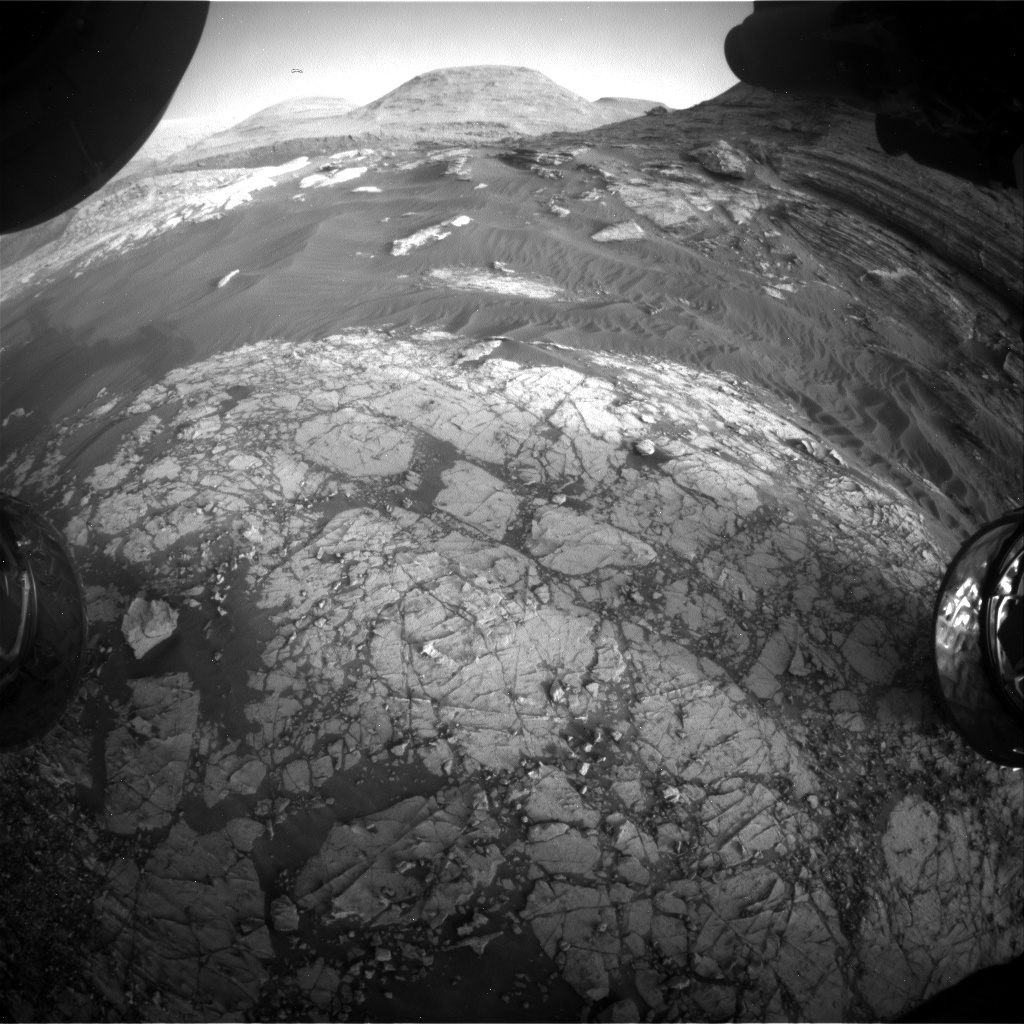 Nasa's Mars rover Curiosity acquired this image using its Front Hazard Avoidance Camera (Front Hazcam) on Sol 3061, at drive 792, site number 87