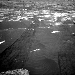 Nasa's Mars rover Curiosity acquired this image using its Left Navigation Camera on Sol 3076, at drive 1246, site number 87
